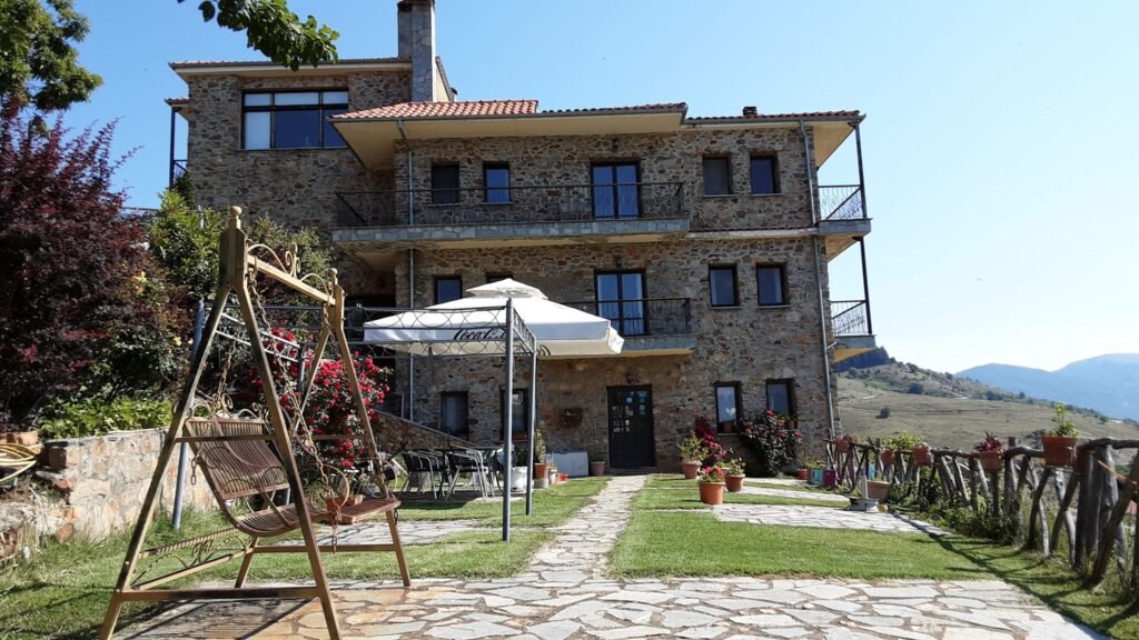 Και νέα επιχείρηση της Καστοριάς κλείνει – Τέλος εποχής για τον Ξενώνα Πεντόλβιο