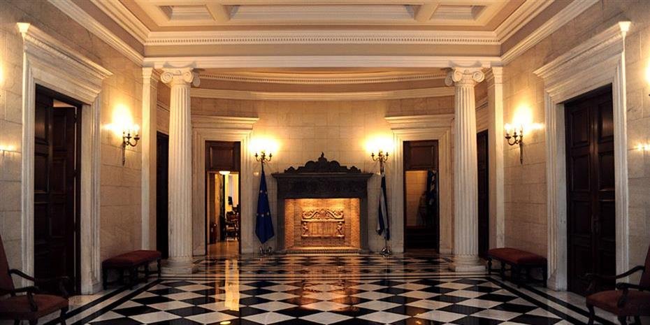 Κυβέρνηση: Το στοίχημα της 1ης κάλπης και ο κίνδυνος της ακρίβειας