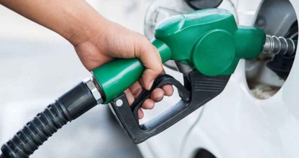 Για βενζίνη στα Μπίτολα Φλωρινιώτες και Βορειοελλαδίτες