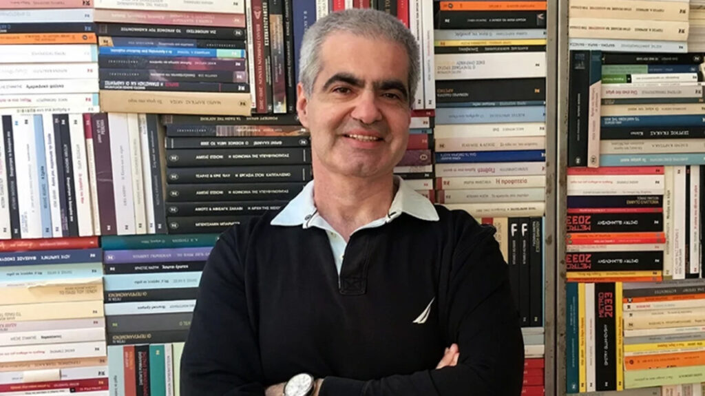 Βασίλης Παπαθεοδώρου: Αυτός ήταν ο Κακός Λύκος στα παραμύθια των παιδιών