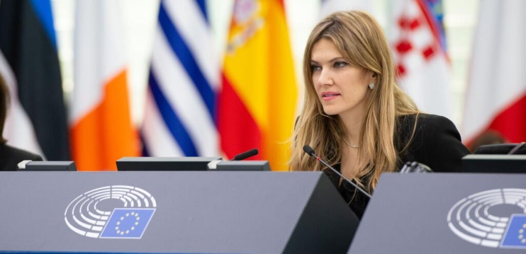 Ευρωκοινοβούλιο: Ομόφωνη απόφαση καθαίρεσης της Καϊλή από την αντιπροεδρία
