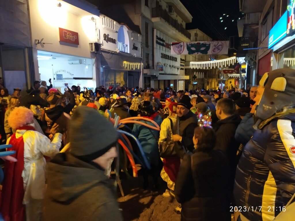 Βίντεο από την 2η μέρα του Καστοριανού Καρναβαλιού στην Μητροπόλεως