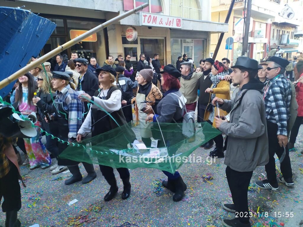 Καστοριά: Όλη η παρέλαση των καρναβαλιστών  σε βίντεο