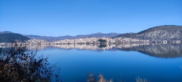 Εντυπωσιακό βίντεο του Μπάμπουλη Θεόφιλου για την λίμνη Ορεστιάδα της Καστοριάς