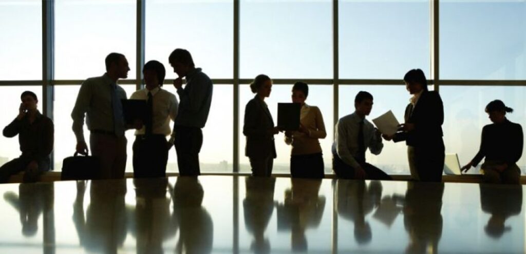 ΔΥΠΑ: 200.000 επιδοτούμενες θέσεις εργασίας με μισθό μέχρι 951 ευρώ