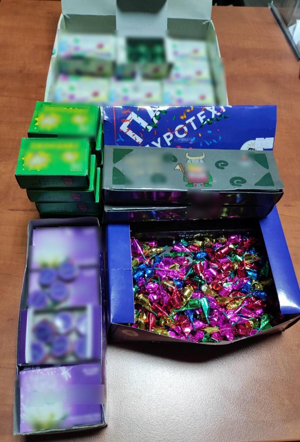 Σύλληψη 31χρονης στα Γρεβενά  για παράβαση του νόμου περί βεγγαλικών