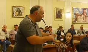 Ο Γιώργος Τίγκας για την Αστυνομική βία κατά τη διάρκεια κατάσχεσης του ξενοδοχείου “Αιολίς”