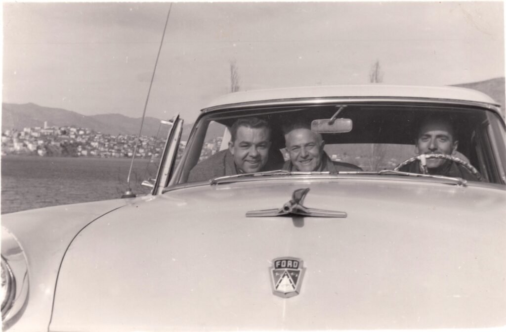  1η Έκθεση Φωτογραφίας της Ομάδας Κλασικών Οχημάτων Καστοριάς –  Ένα ταξίδι στο χρόνο και τη σχέση των ανθρώπων με τα οχήματά τους