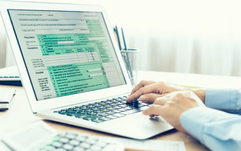 Άνοιξε το TAXISnet για τις φορολογικές δηλώσεις 2023, άμεσα οι επιστροφές φόρου