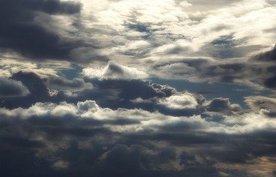 sky-g0bf7e2230_640-1