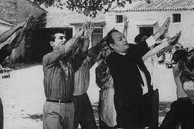 Οι εκλογές στον ελληνικό κινηματογράφο: Από τον «Μαυρογιαλούρο» και τον «Γκόρτσο» μέχρι τον «ψευτοθόδωρο» και το «ετελείωσε»