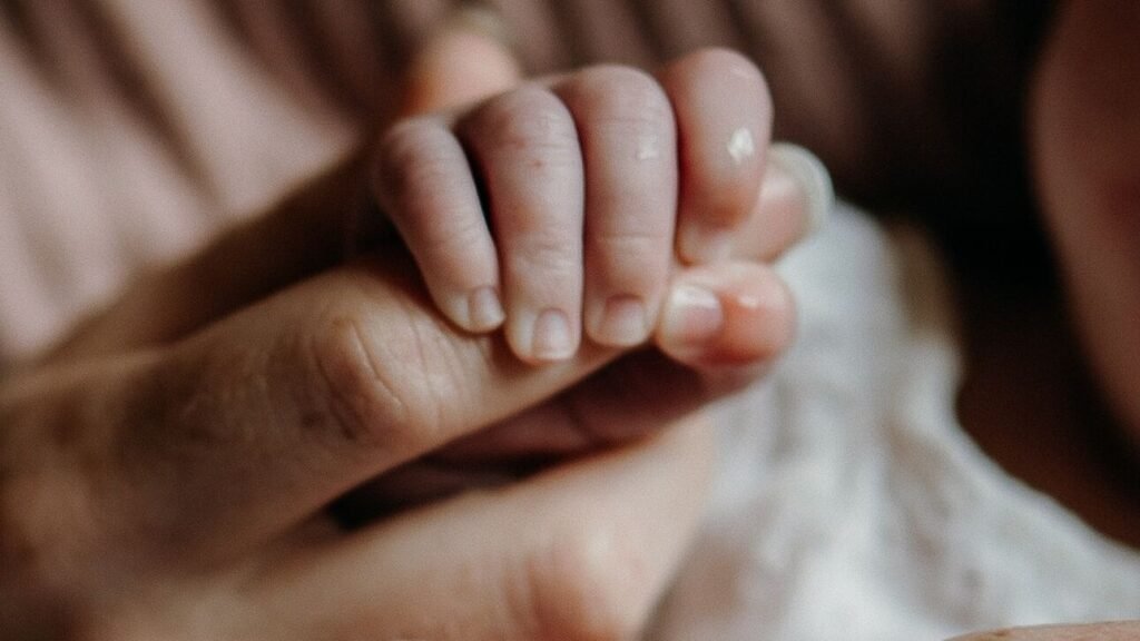 Ημέρα της Μητέρας: Η προέλευση, η σημασία και η τραγική ιστορία πίσω από τη γιορτή