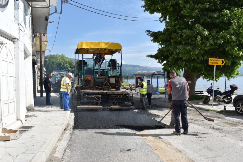 Ολοκληρώνεται σήμερα η ασφαλτόστρωση στην οδό  Ορεστείων και παραδίδεται στην κυκλοφορία