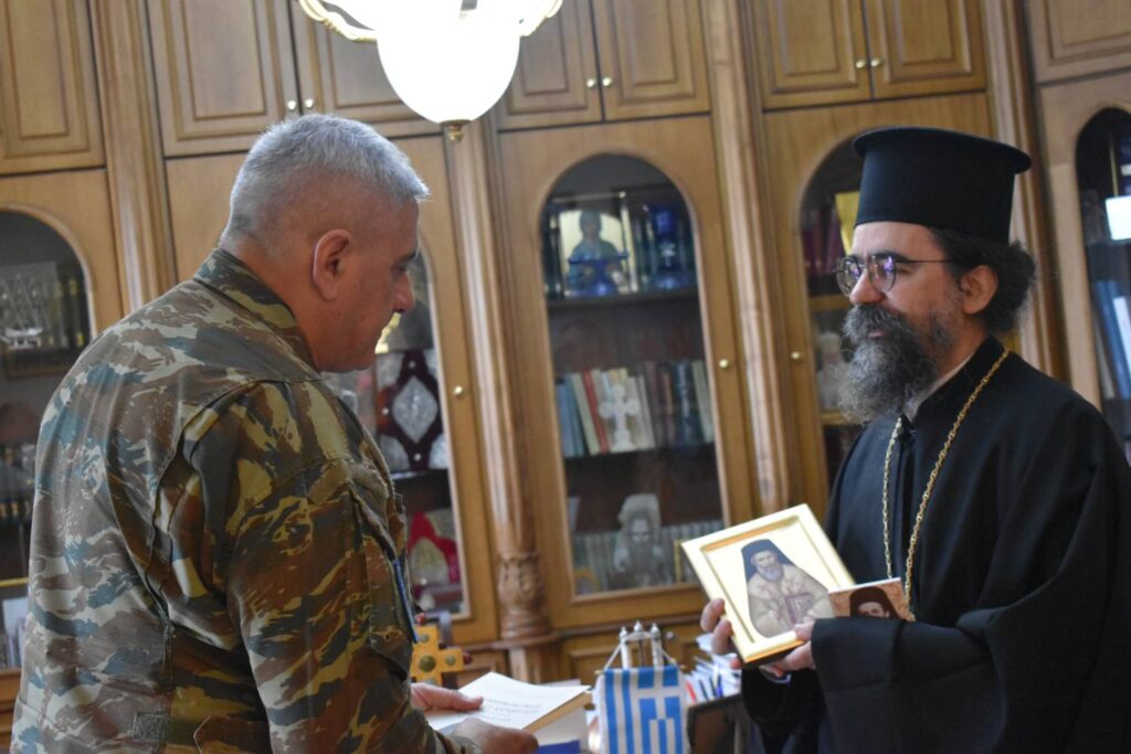 Επίσκεψη Στρατάρχη Γ´ Σώματος Στρατού στον Μητροπολίτη Καστορίας