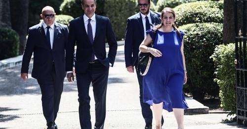 Οι υπουργοί και υφυπουργοί της νέας κυβέρνησης και οι τελευταίες «καραμπόλες»