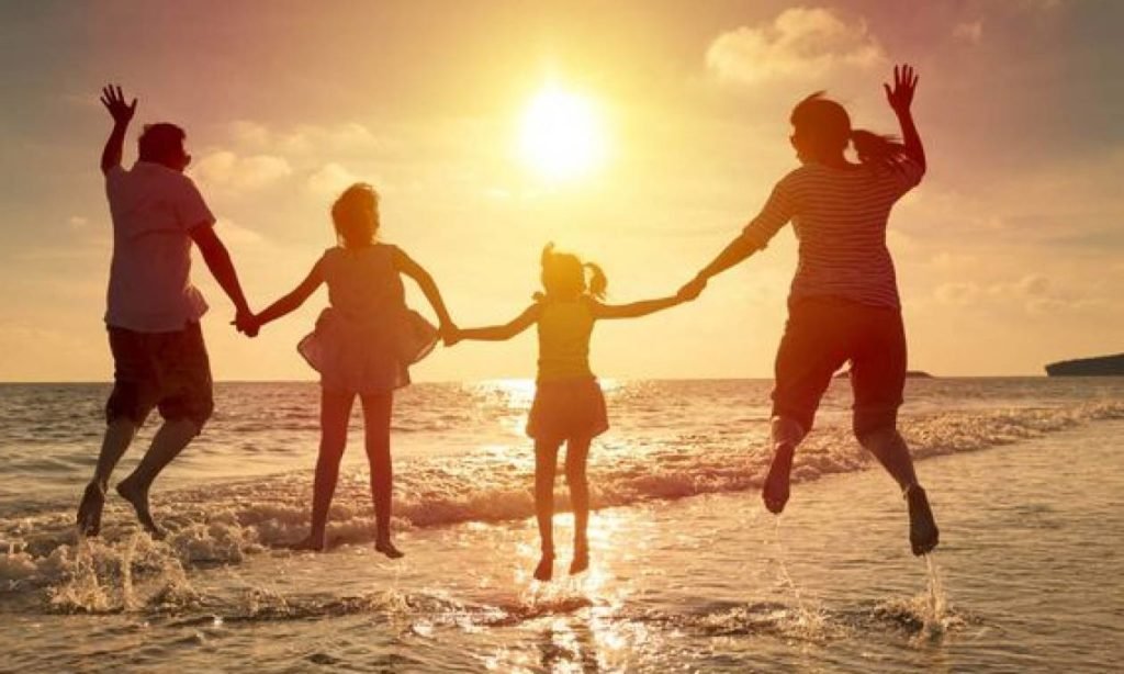 Επιδόματα-προγράμματα: Αλλαγές με το νέο υπουργείο Οικογένειας- Ποια θα αναλάβει