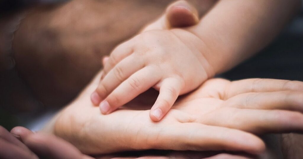 Παιδάκι στο Άργος Ορεστικό χρειάζεται βοήθεια