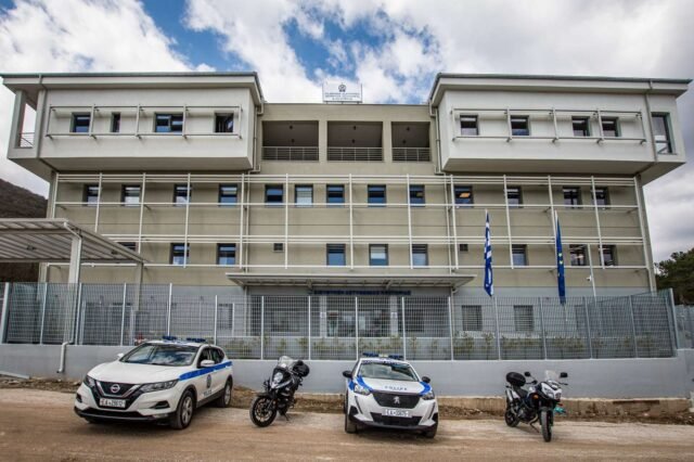 Προκήρυξη 36 θέσεων για ιδιώτες ως Αξιωματικών Ειδικών Καθηκόντων του Υγειονομικού στην Ελληνική Αστυνομία