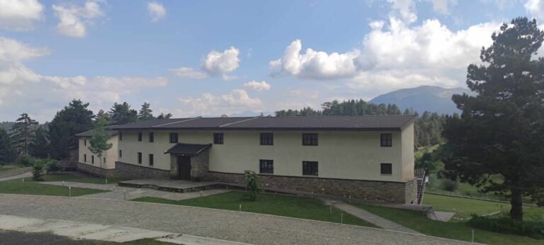 Διακεκριμένοι Έλληνες αστροφυσικοί  στο Πάρκο Εθνικής Συμφιλίωσης στον Γράμμο  (video)