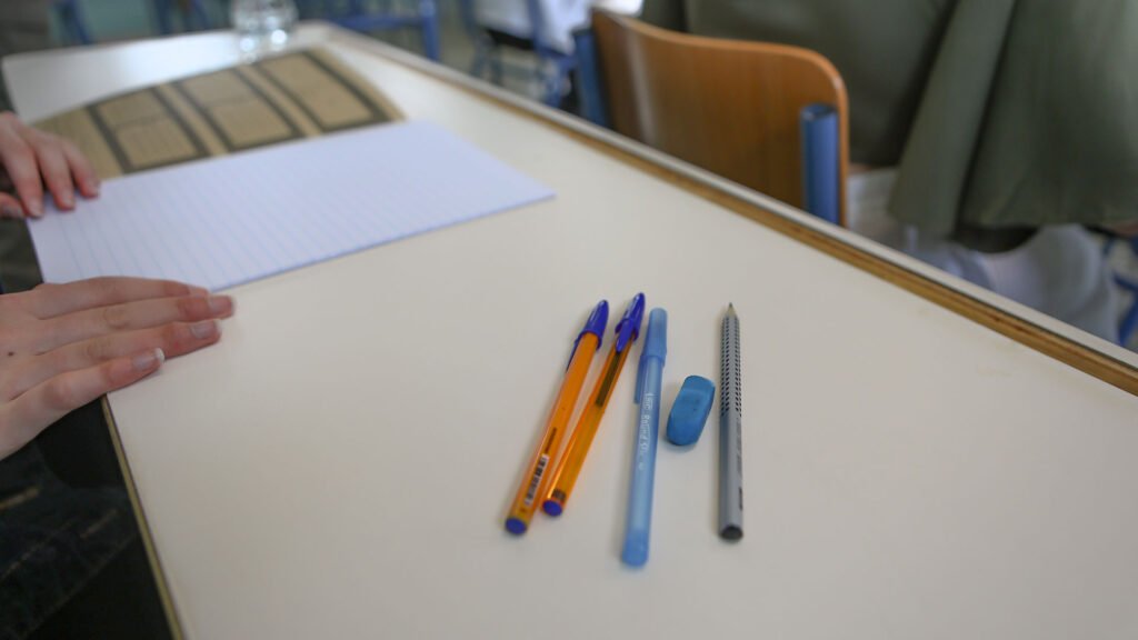 Πανελλαδικές 2023: Σε ποιες σχολές ανεβαίνουν οι βάσεις και σε ποιες πέφτουν