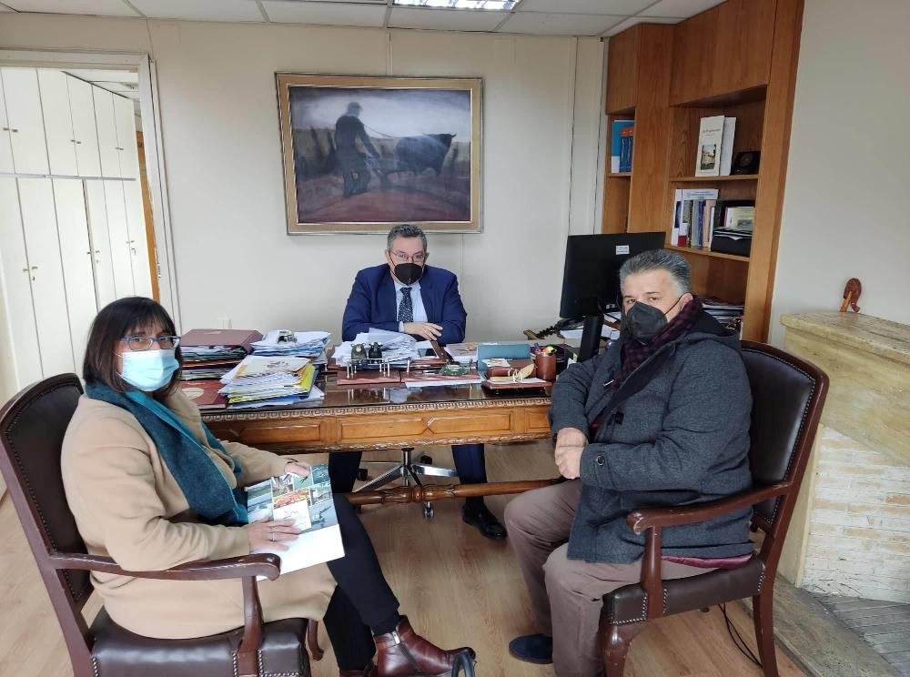 Καστοριά: Γράμμος  καλεί  Αντιπεριφέρεια…. Ακούει κανείς;