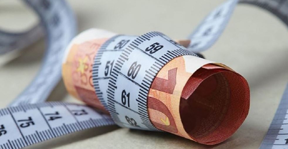 Ακρίβεια: «Ράλι» ανατιμήσεων στα βασικά αγαθά – Ποια προϊόντα έχουν «πάρει φωτιά»