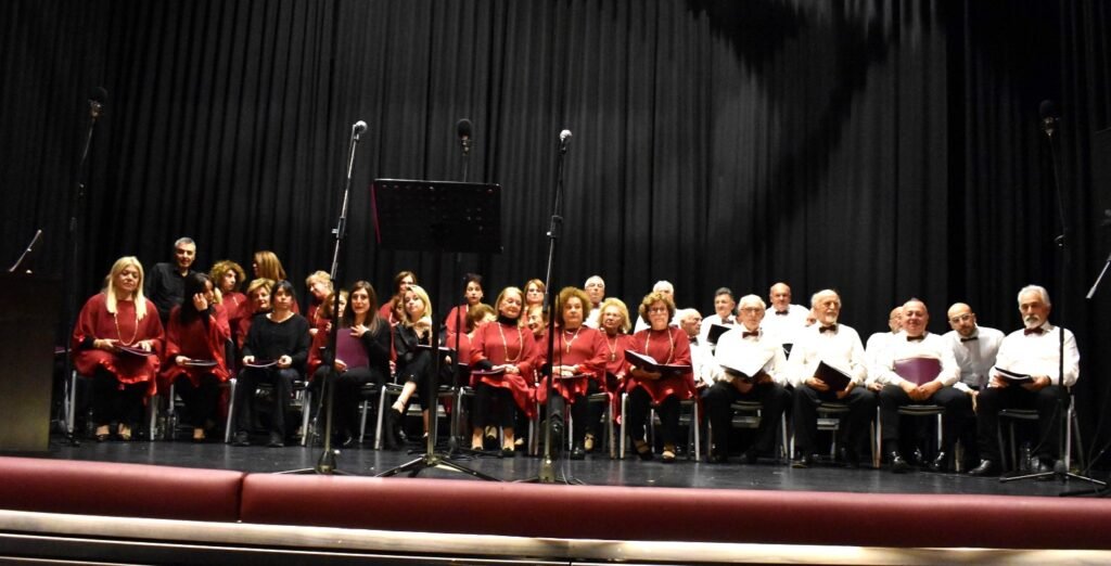 Με εξαίσια μουσική  εκδήλωση και ξεναγήσεις σε ιστορικές συνοικίες γιόρτασε η Καστοριά τα Ελευθέριά της