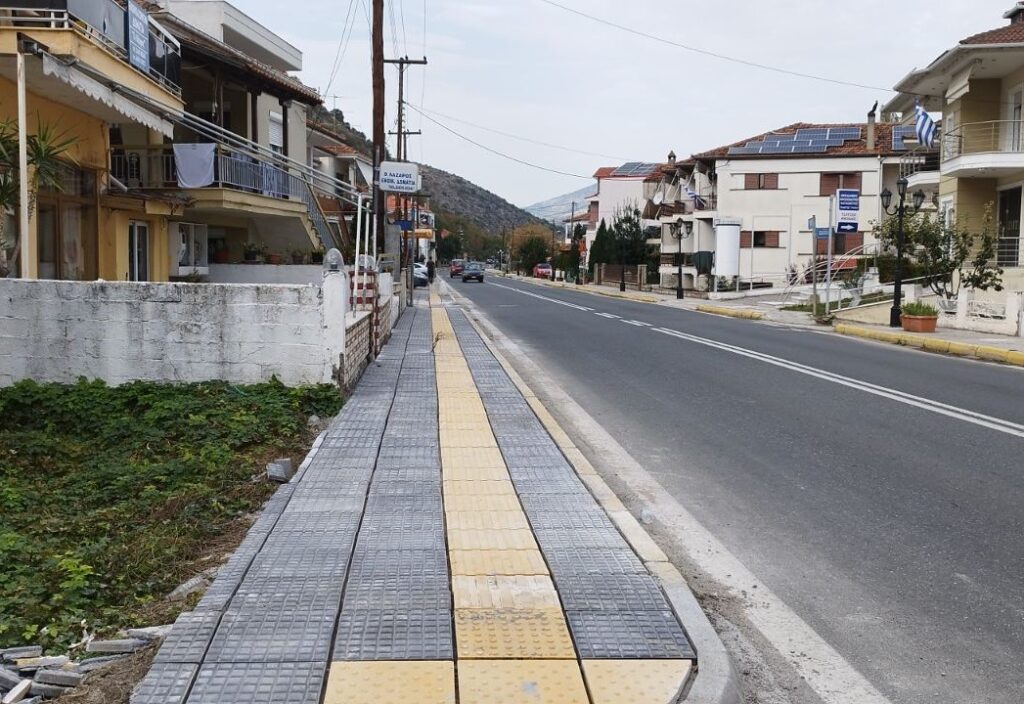 Ανακατασκευή πεζοδρομίων στην Τοπική Κοινότητα Δισπηλιού