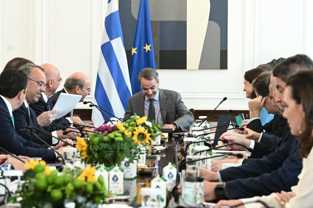 Τι είναι η επιστολική ψήφος που ανακοίνωσε ο Μητσοτάκης