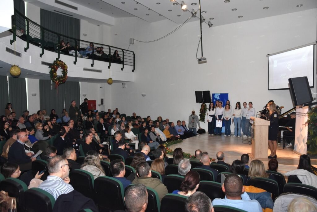 Ημερίδα  με θέμα  «Ανα-Γνωρίζοντας τα Άτομα με Αυτισμό», διοργάνωσε η Γενική Περιφερειακή Αστυνομική Διεύθυνση Δυτικής Μακεδονίας σε συνεργασία με την Εταιρεία Προστασίας Ατόμων με Αυτισμό  Καστοριάς