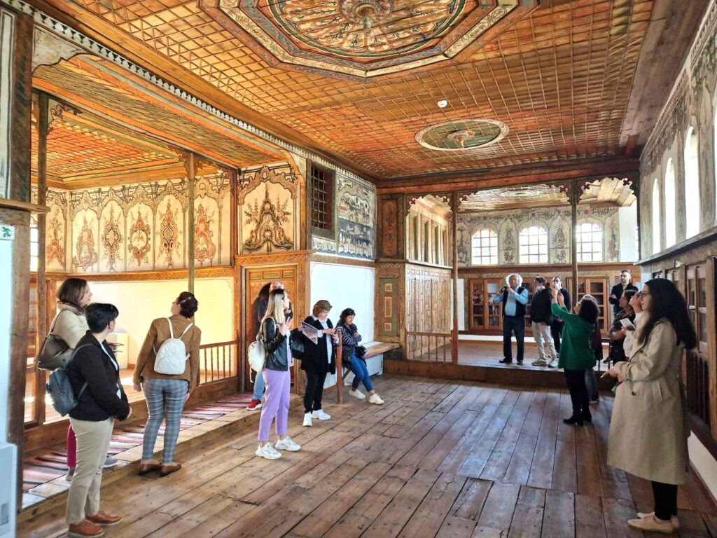 Δωρεάν θεματικές ξεναγήσεις από τον Δήμο Καστοριάς κατά την εορταστική περίοδο