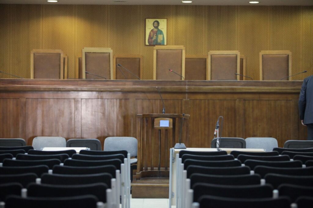 Δικαστική απόφαση κατά funds: Ακυρώνει τις διαδικασίες εκποίησης – Δεν τηρήθηκαν οι όροι εκχώρησης των οφειλών από τις τράπεζες