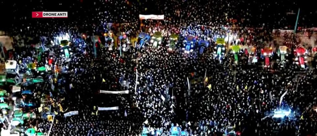 Αγρότες – Σύνταγμα: Μαζική η συμμετοχή στο συλλαλητήριο (εικόνες)