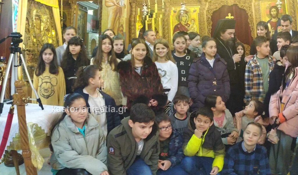 Η βράβευση των μαθητικών εκθέσεων (2024) από τον Ιερό Ναό του Αγίου Νικάνορα