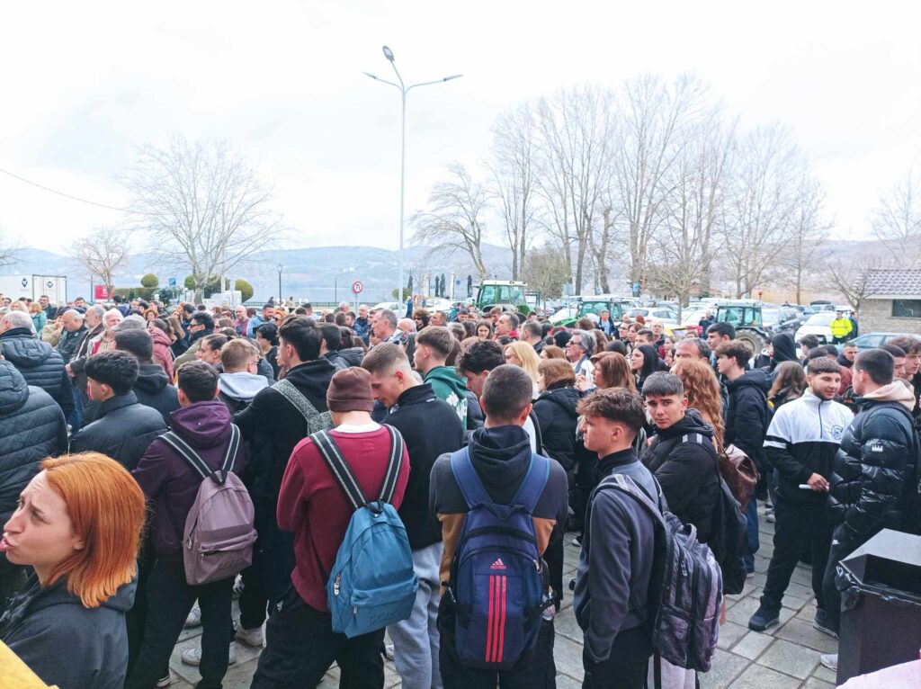 Απεργία: Μεγαλειώδης Συγκέντρωση όλων των φορέων της Καστοριάς για το δυστύχημα των Τεμπών  και για την ακρίβεια