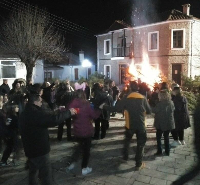 Επταχώρι: Γέμισε η έρημη πλατεία ΔΑΒΑΚΗ!