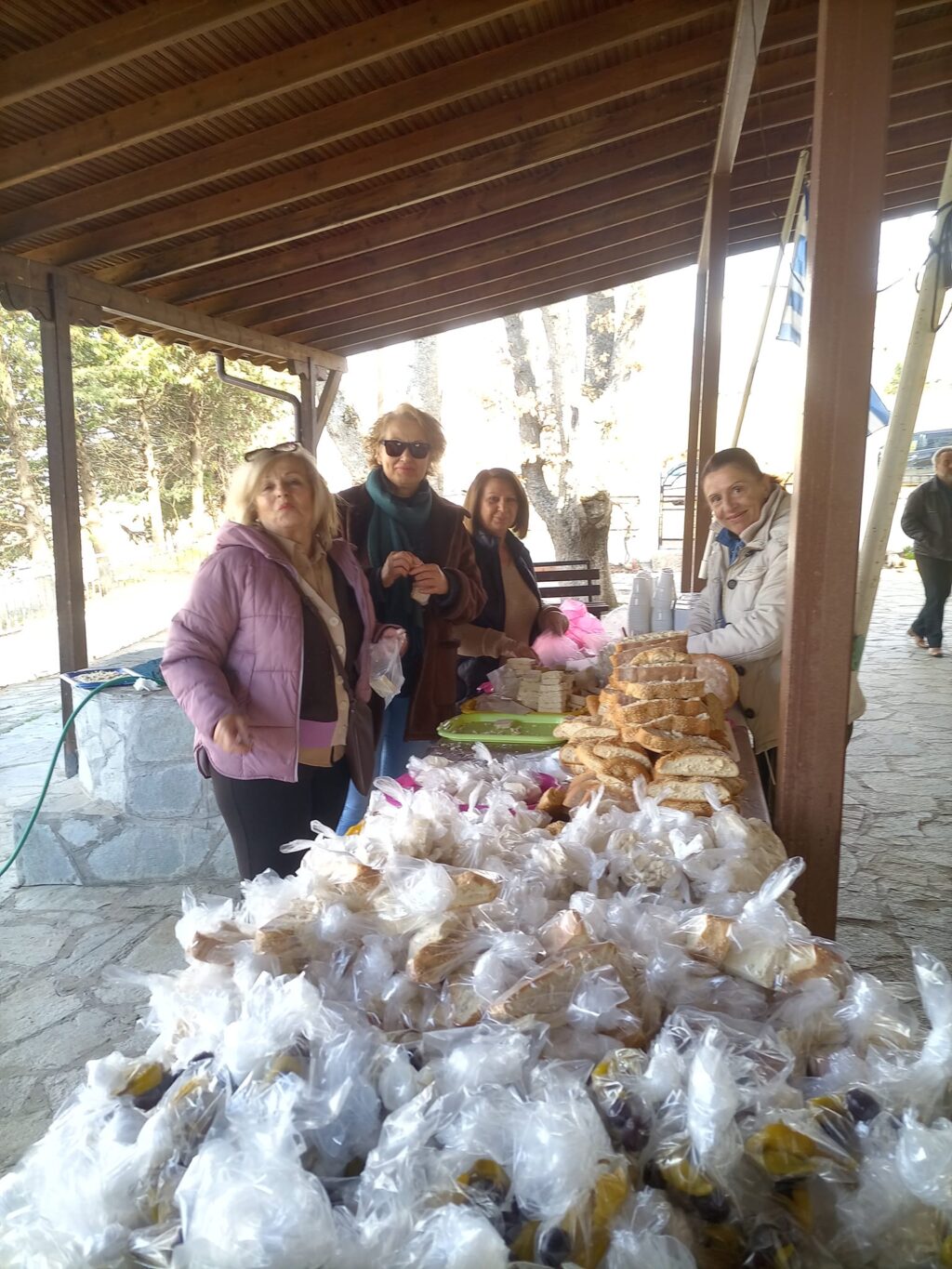 Κούλουμα στο Μανιάκι με πλήθος κόσμου!