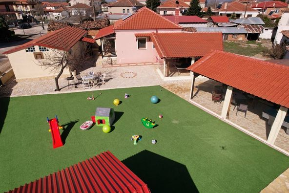 Εντυπωσιακά airbnb στα μικρά χωριά της Καστοριάς – Δύο από αυτά στην Τσάκωνη (φωτογραφίες)