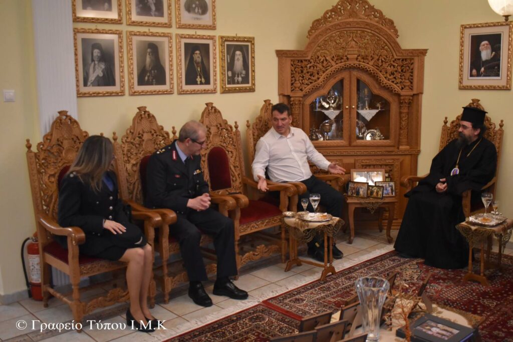 Ἐπίσκεψη τοῦ Ὀλυμπιονίκη Πύρρου Δήμα καὶ τοῦ νέου Ἀρχηγοῦ τῆς Ἀστυνομίας τῆς Δ.Μ. στὸν Μητροπολίτη Καστορίας κ. Καλλίνικο