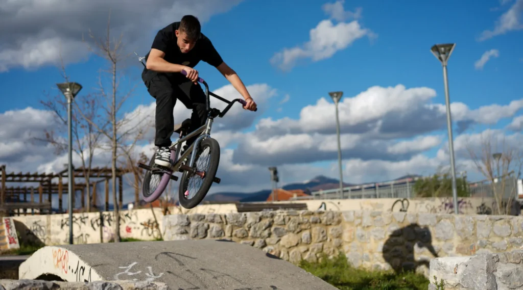 Πώς οι «Lemon Skates» έκαναν την Καστοριά πόλο έλξης αθλητών από όλη την Ελλάδα