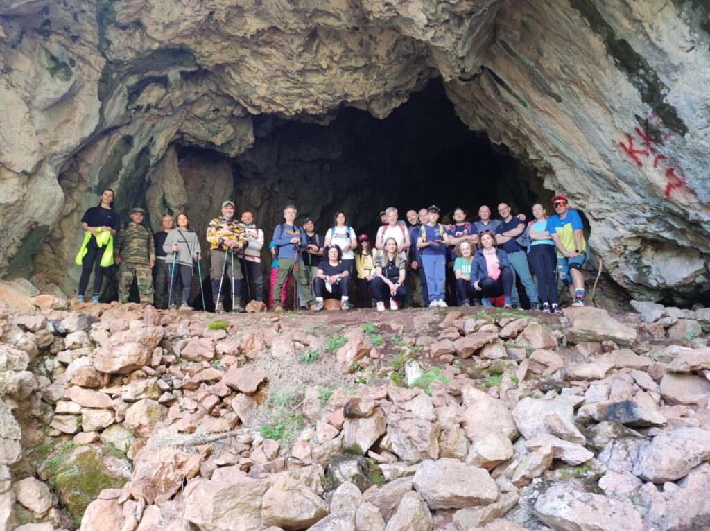 Οδιπορικό στον Γράμμο του Ομίλου Αντισφαίρισης Χιονοδρομίας Άργους Ορεστικού