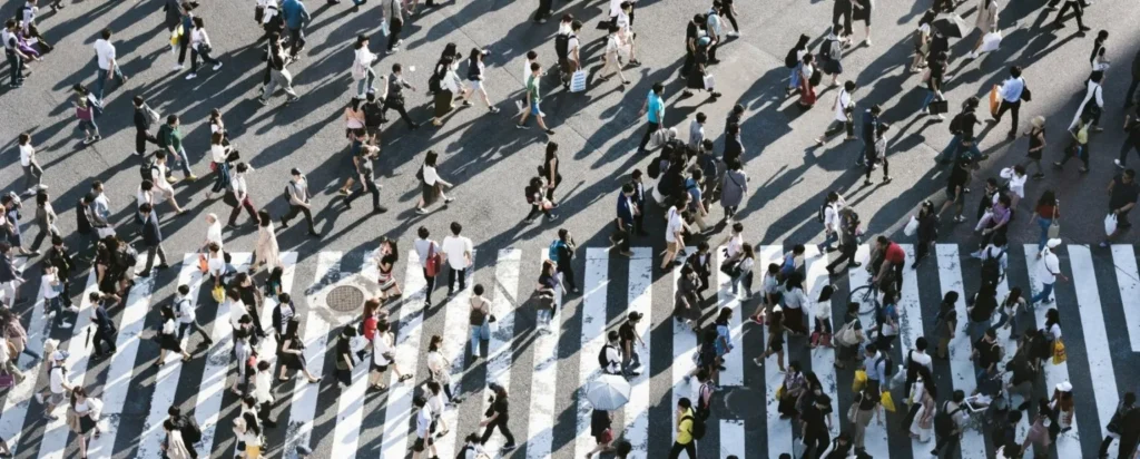 Το ελληνικό οικονομικό θαύμα είναι για λίγους – Το Reuters εκθέτει το κυβερνητικό success story για μισθούς και αγοραστική δύναμη