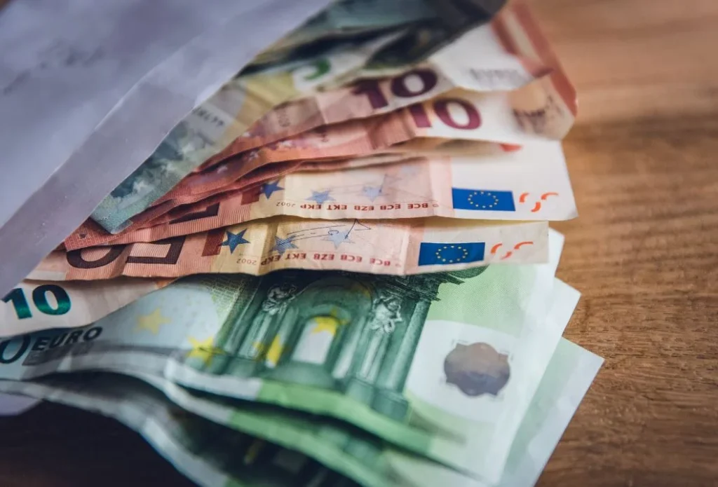 e- ΕΦΚΑ και ΔΥΠΑ: Ποιοι πληρώνονται από σήμερα έως και τις 2 Μαΐου