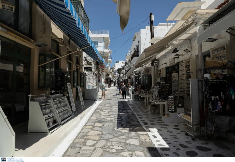 Επταήμερη εργασία, 12ωρη καθημερινή απασχόληση και διαμονή σε διαμερίσματα – τρώγλες