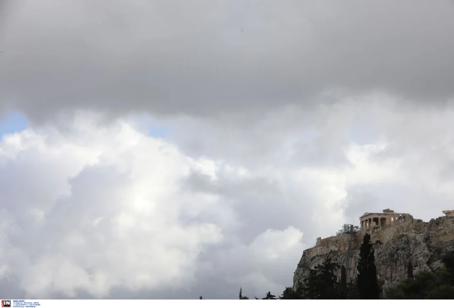 Μεγάλη Παρασκευή: Γι’αυτό είναι πάντα μουντή και συννεφιασμένη, η εξήγηση του Θοδωρή Κολυδά