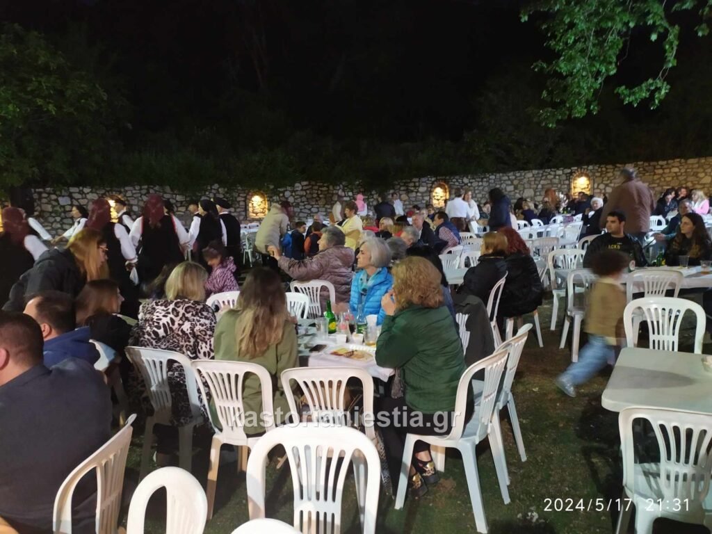 Ξεκίνησε η 25η Ανθοκομική Έκθεση στο Φουντουκλή (φωτογραφίες – βίντεο)