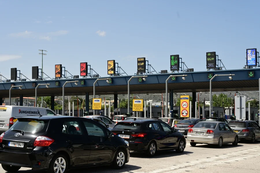 Η παράβαση που τιμωρείται με πρόστιμο 10.000 ευρώ: Έτσι θα «τσιμπάνε» τους οδηγούς στα διόδια