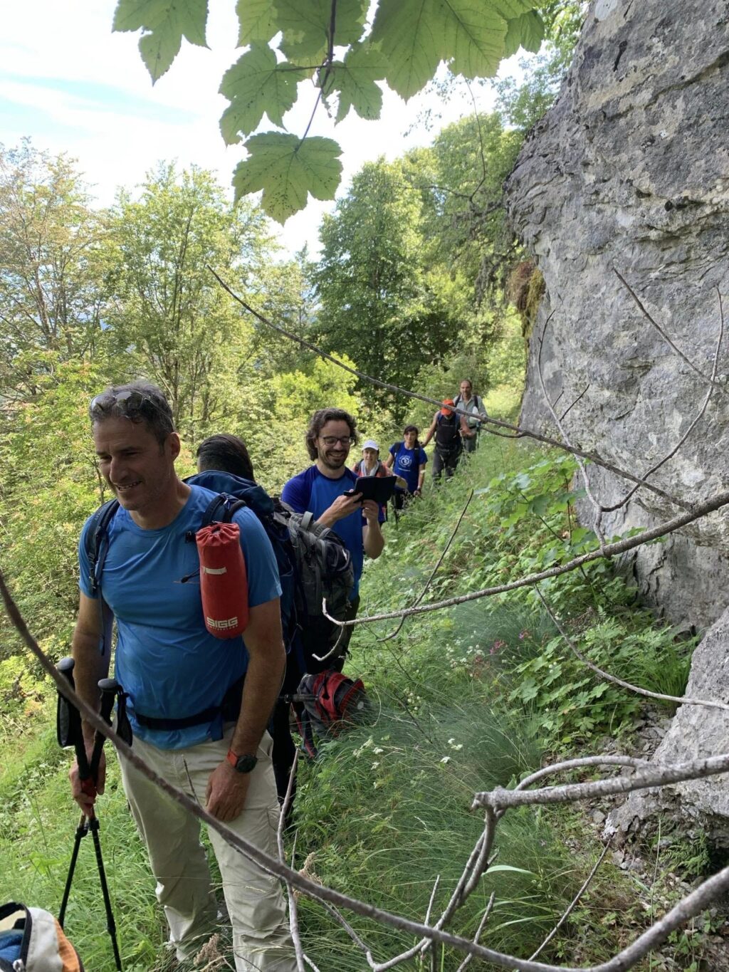 Η πεζοπορία του ΣΟΔΚ στα μικρά Όντρια και το μπάνιο στην λίμνη του Βράχου