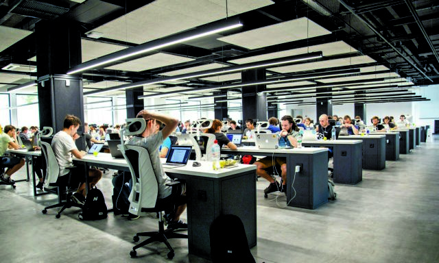 Πώς θα λειτουργήσει η εξαήμερη εργασία από την 1η Ιουλίου