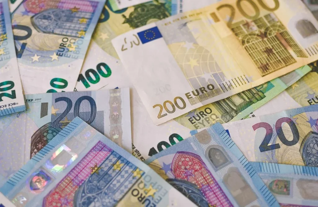 Έρχεται ο Ηλεκτρονικός big brother που θα «φακελώνει» κάθε Έλληνα: Σε διπλό κλοιό οι πολίτες – Όλες οι λεπτομέρειες